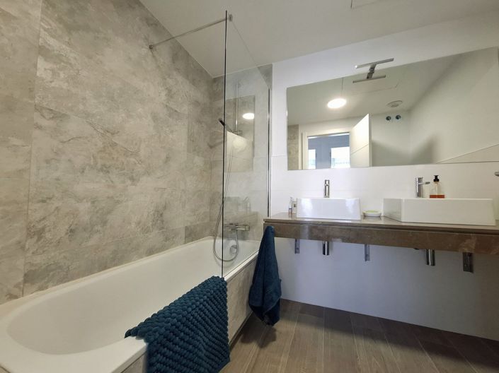 Image No.8-3 Bed Apartment for sale