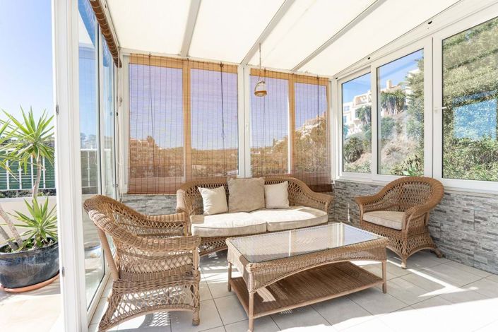 Image No.10-4 Bed Property for sale