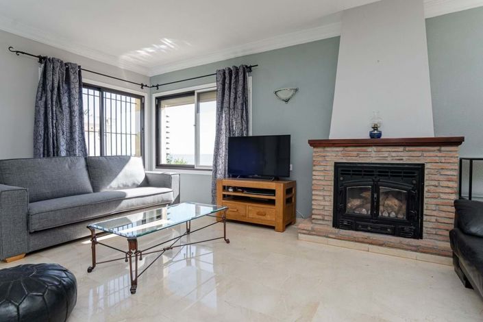 Image No.15-4 Bed Property for sale