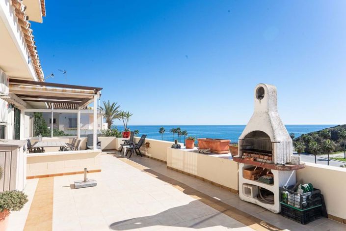 Image No.2-4 Bed Property for sale