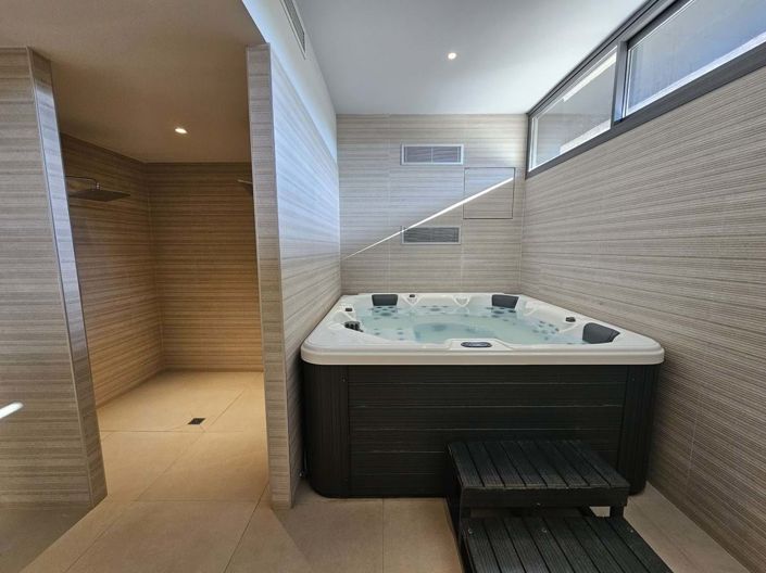 Image No.36-3 Bed Townhouse for sale