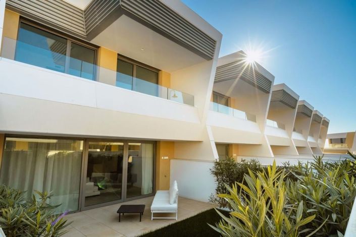 Image No.41-3 Bed Townhouse for sale