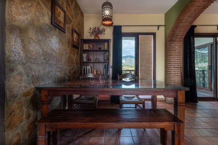 Image No.12-4 Bed Villa for sale