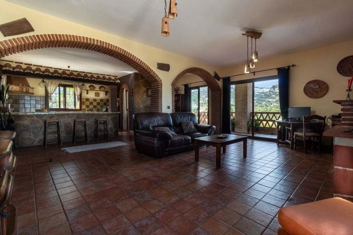 Image No.13-4 Bed Villa for sale