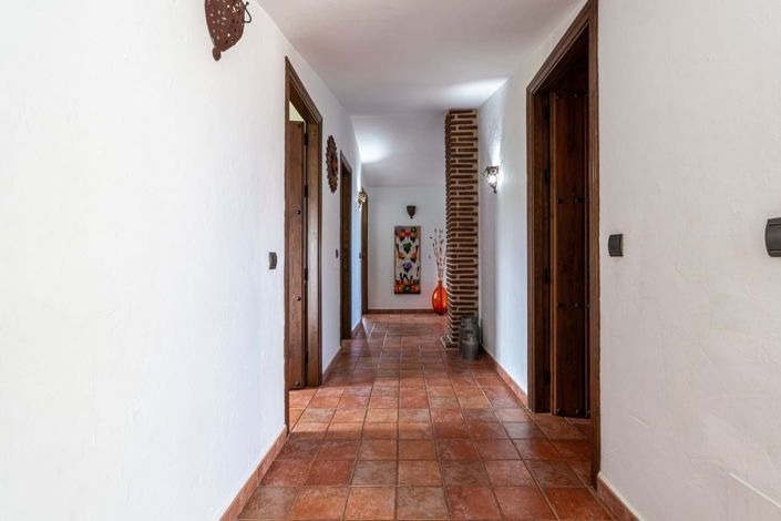 Image No.22-4 Bed Villa for sale