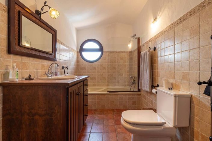 Image No.26-4 Bed Villa for sale