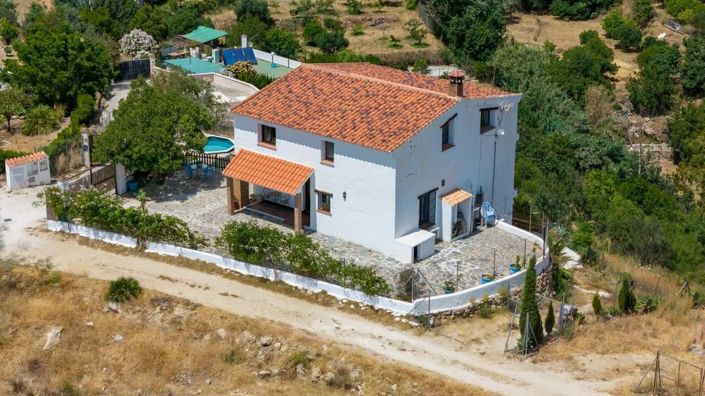 Image No.3-4 Bed Villa for sale