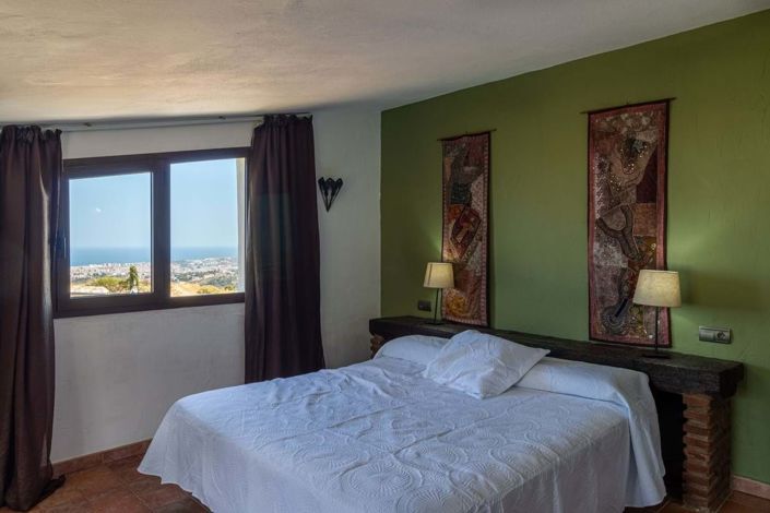 Image No.31-4 Bed Villa for sale