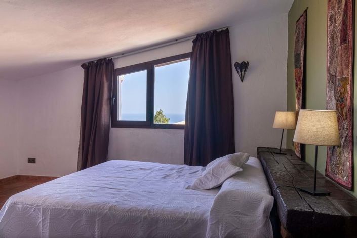 Image No.32-4 Bed Villa for sale