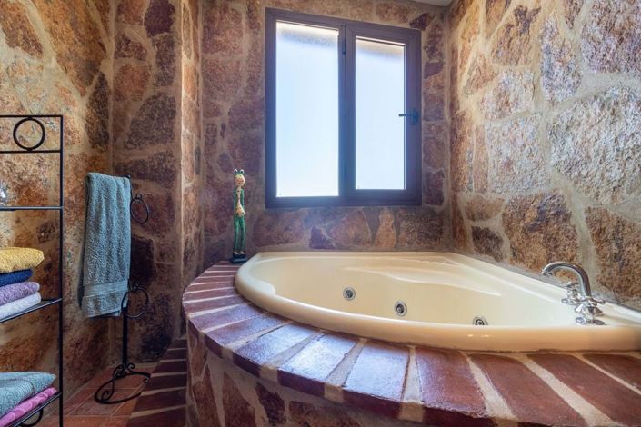 Image No.35-4 Bed Villa for sale