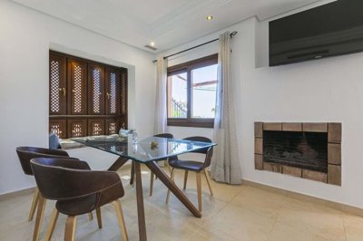 1447-529358-78d1f4f8b6655591b02d22fabb36a692d