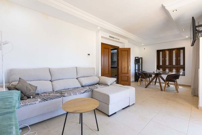 Image No.13-5 Bed Townhouse for sale