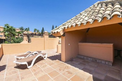 1447-529358-78d1f4f8b6655591b02d22fabb36a692d