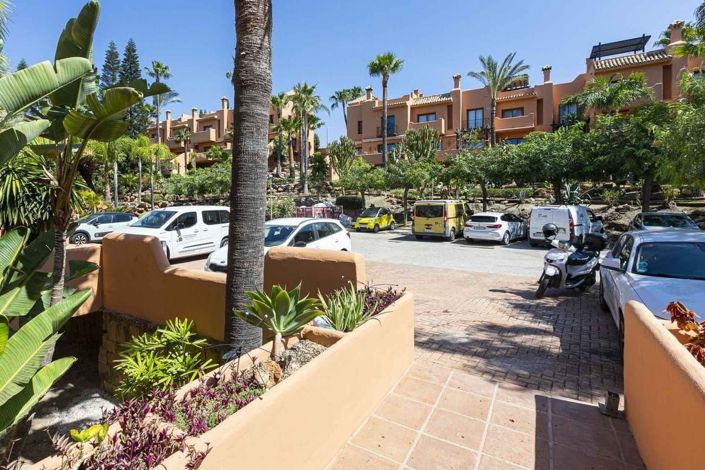 Image No.43-5 Bed Townhouse for sale