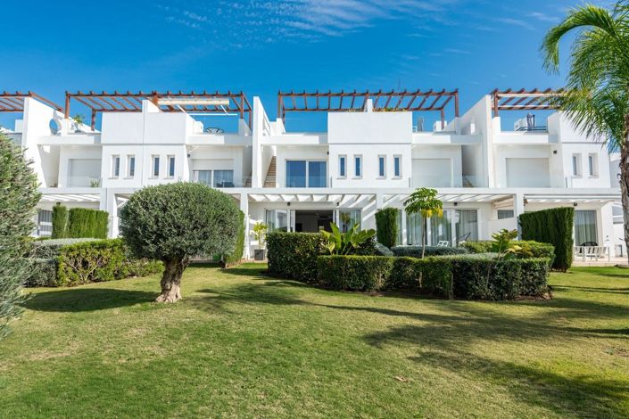 Image No.11-3 Bed Townhouse for sale