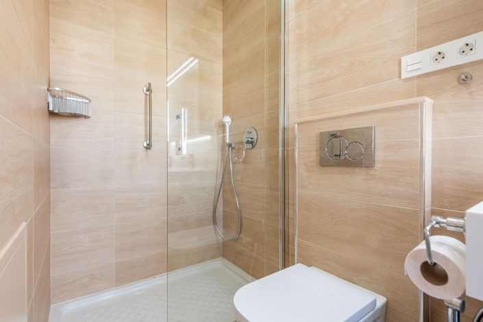 Image No.17-3 Bed Townhouse for sale