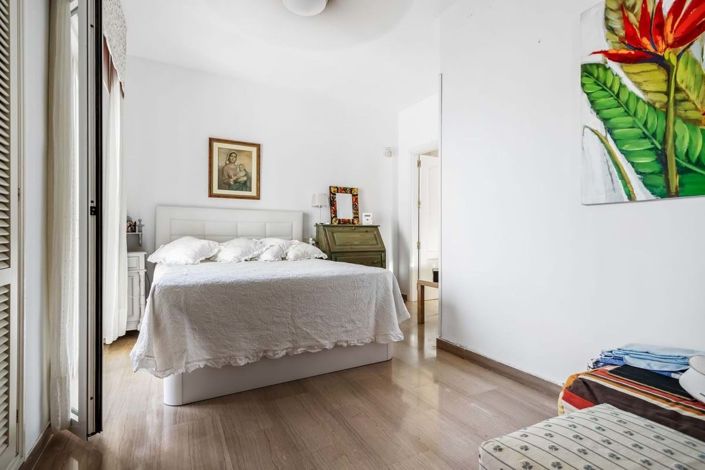 Image No.14-3 Bed Apartment for sale