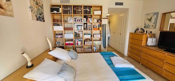 Image No.19-3 Bed Apartment for sale