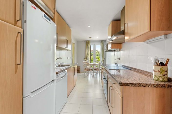 Image No.12-3 Bed Apartment for sale