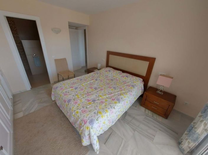 Image No.16-3 Bed Townhouse for sale