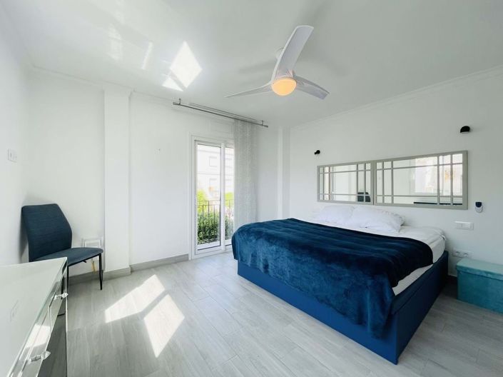 Image No.13-3 Bed Townhouse for sale