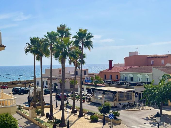 Image No.2-3 Bed Townhouse for sale