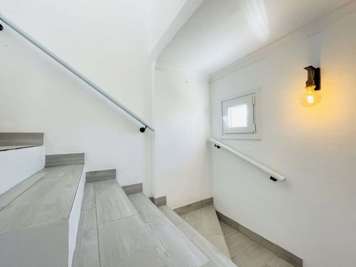 Image No.28-3 Bed Townhouse for sale