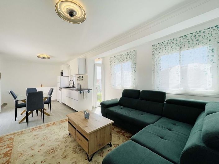 Image No.4-3 Bed Townhouse for sale