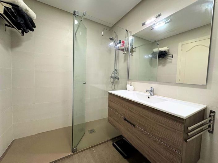 Image No.28-3 Bed Apartment for sale