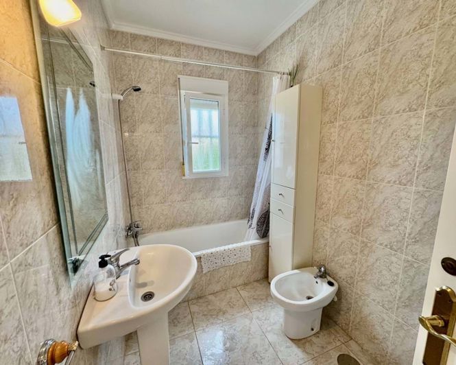 Image No.8-5 Bed Villa for sale