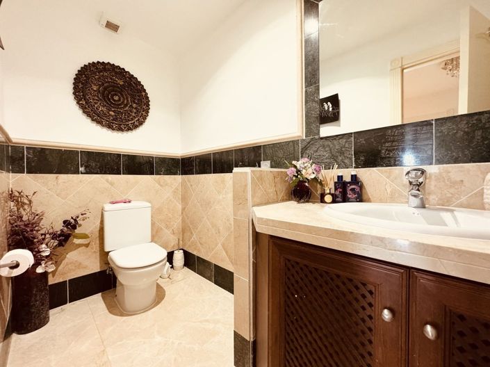 Image No.14-3 Bed Apartment for sale