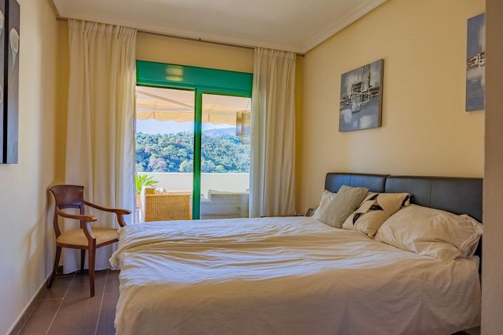 Image No.22-4 Bed Apartment for sale