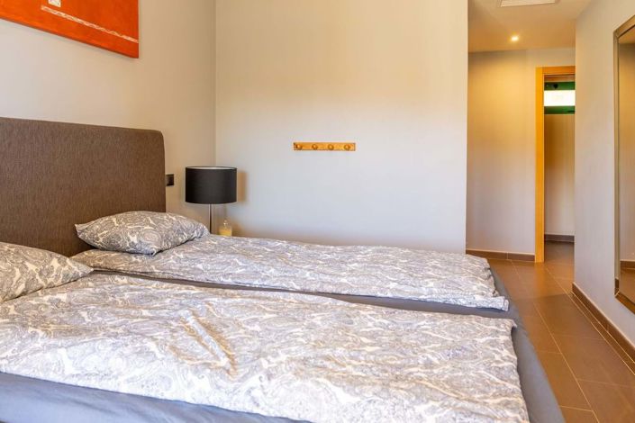 Image No.25-4 Bed Apartment for sale