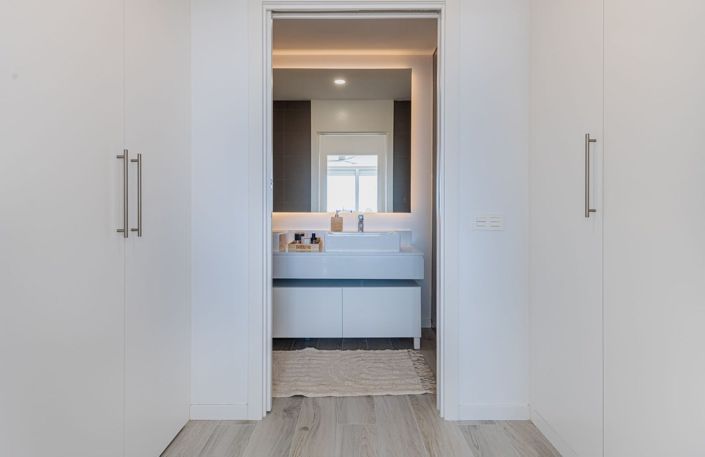 Image No.16-3 Bed Townhouse for sale