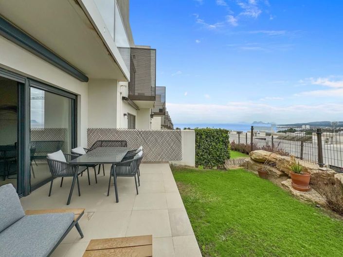 Image No.2-4 Bed Townhouse for sale