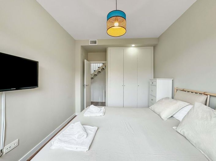 Image No.22-4 Bed Townhouse for sale