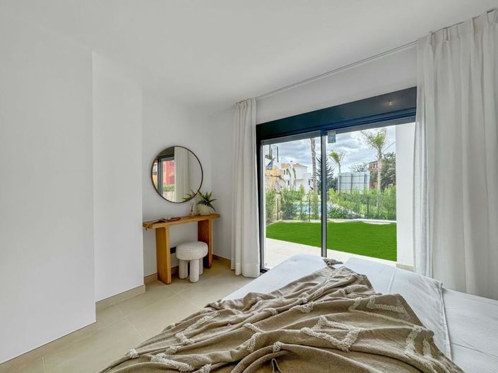 Image No.21-2 Bed Apartment for sale