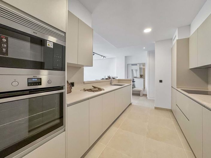 Image No.9-2 Bed Apartment for sale