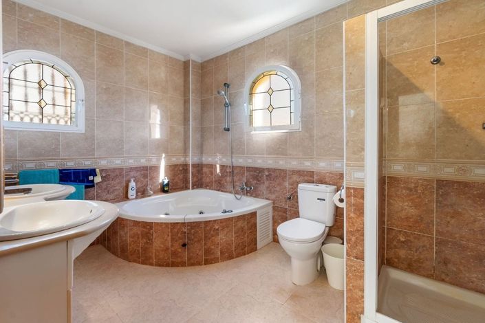 Image No.13-3 Bed Villa for sale