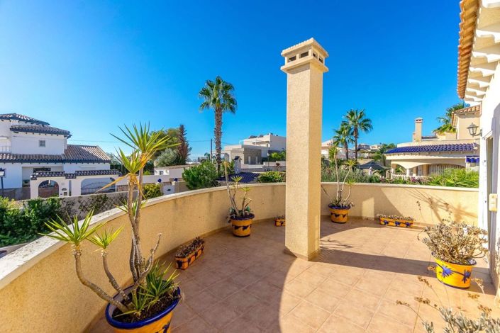 Image No.15-3 Bed Villa for sale