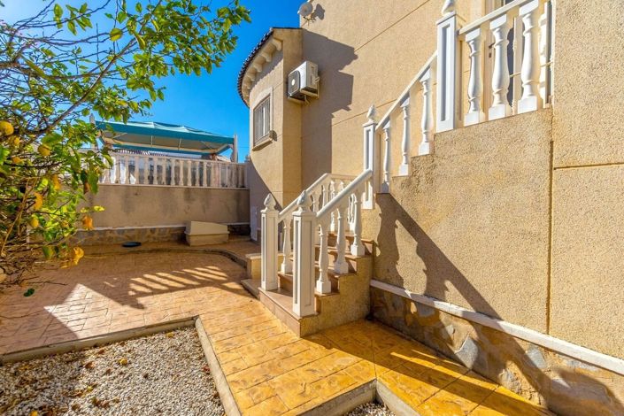 Image No.31-3 Bed Villa for sale