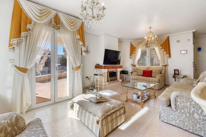 Image No.6-3 Bed Villa for sale