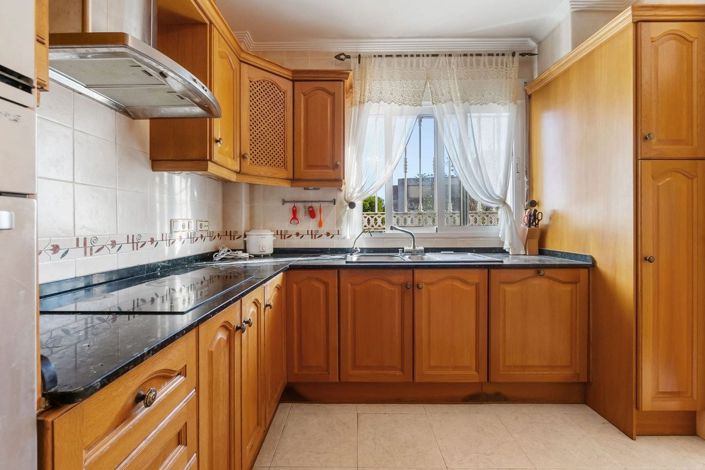 Image No.8-3 Bed Villa for sale