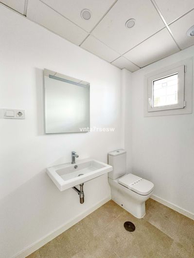 Image No.11-3 Bed Townhouse for sale