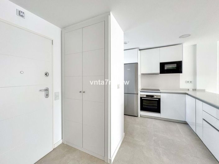 Image No.8-3 Bed Townhouse for sale