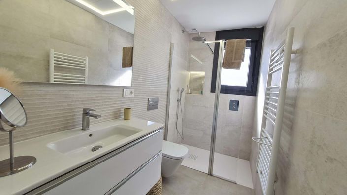 Image No.14-3 Bed Villa for sale