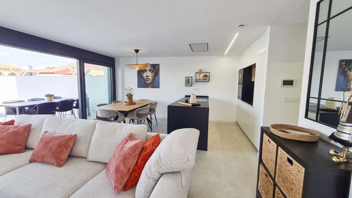 Image No.5-3 Bed Villa for sale