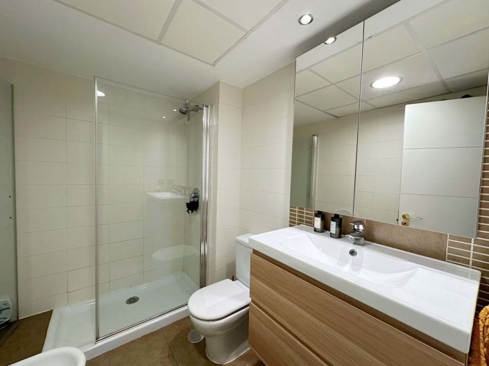 Image No.23-2 Bed Apartment for sale