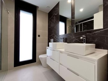 1447-527361-78d1f4f8b6655591b02d22fabb36a692d