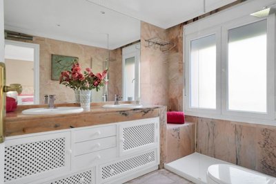 1447-520250-78d1f4f8b6655591b02d22fabb36a692d